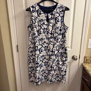 Lands’ End Floral Sleeveless Ponte Shift Dress - Navy and White